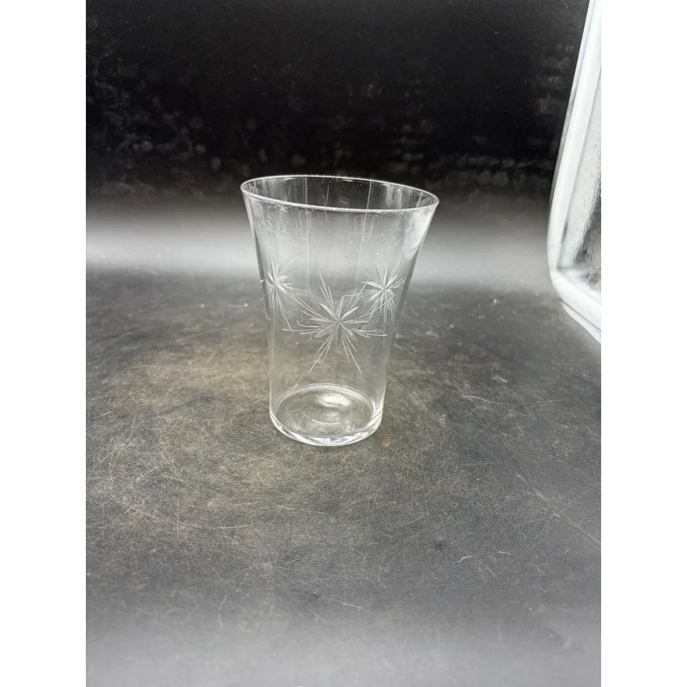 Vintage Etched Starburst Clear Glass Tumbler Tapered Drinking Glass 4.75in